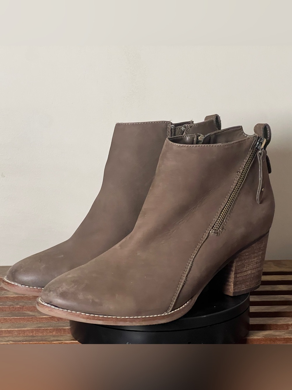 Aqua College Nancy - Taupe Leather Ankle Boots - US 12 - Picture 6 of 12